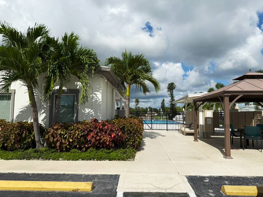 Terra Palms - Mobile Home Community