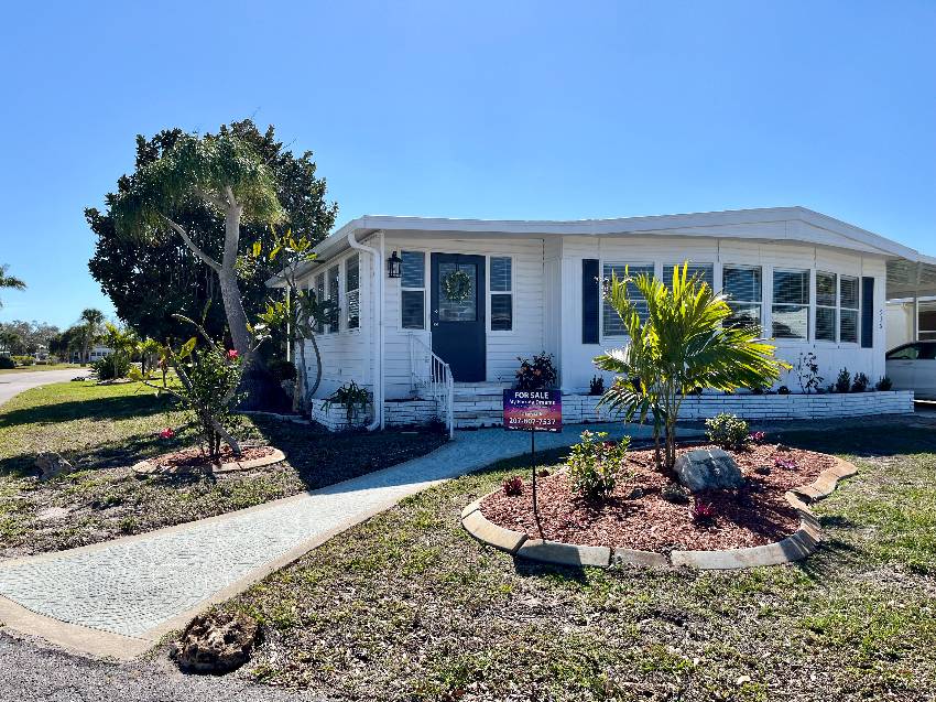 936 Posadas a Venice, FL Mobile or Manufactured Home for Sale