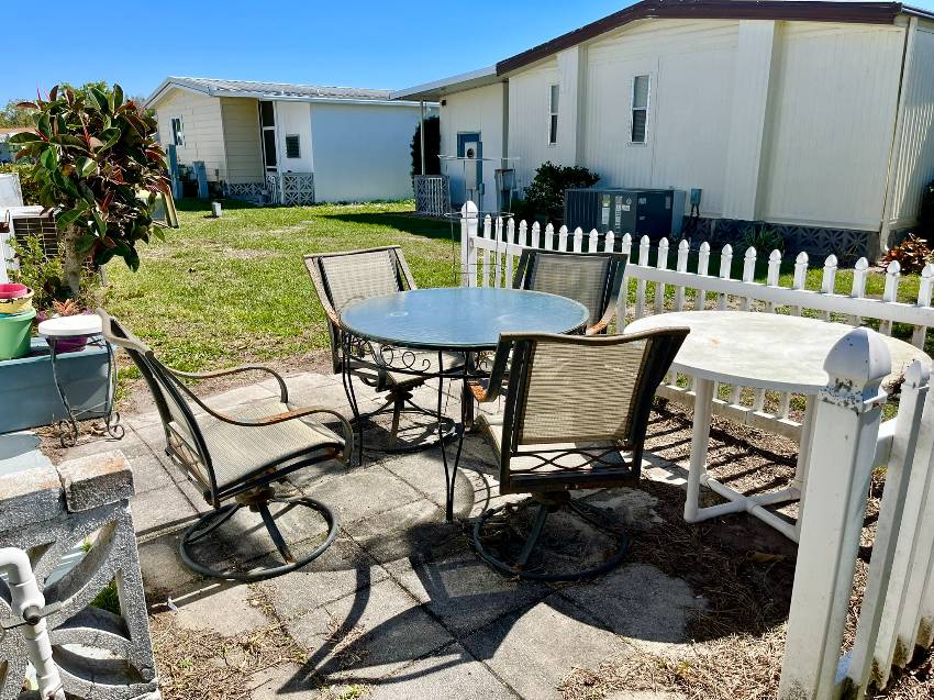 960 Nogoya a Venice, FL Mobile or Manufactured Home for Sale