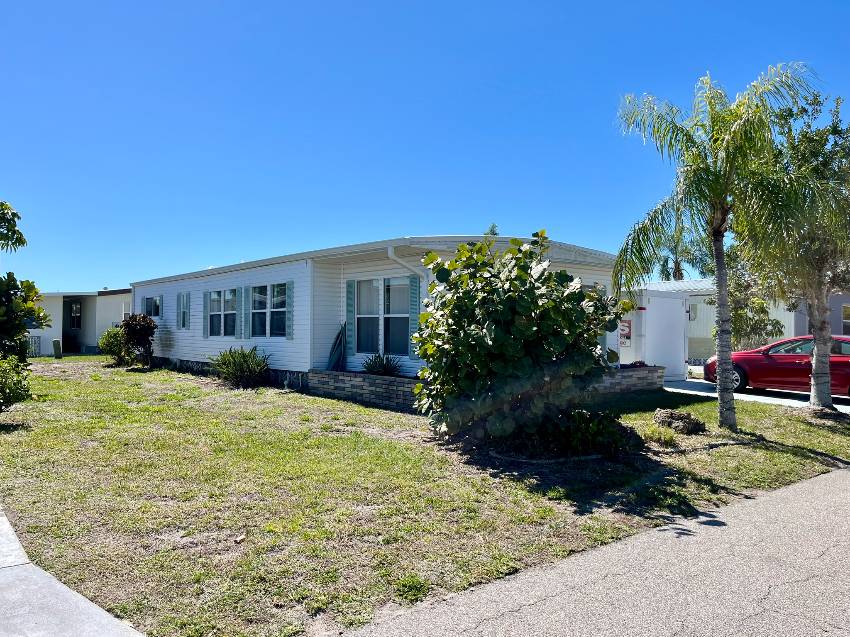 960 Nogoya a Venice, FL Mobile or Manufactured Home for Sale