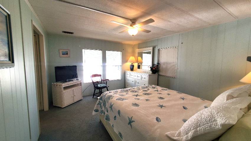 288 Apricot St a Bradenton, FL Mobile or Manufactured Home for Sale