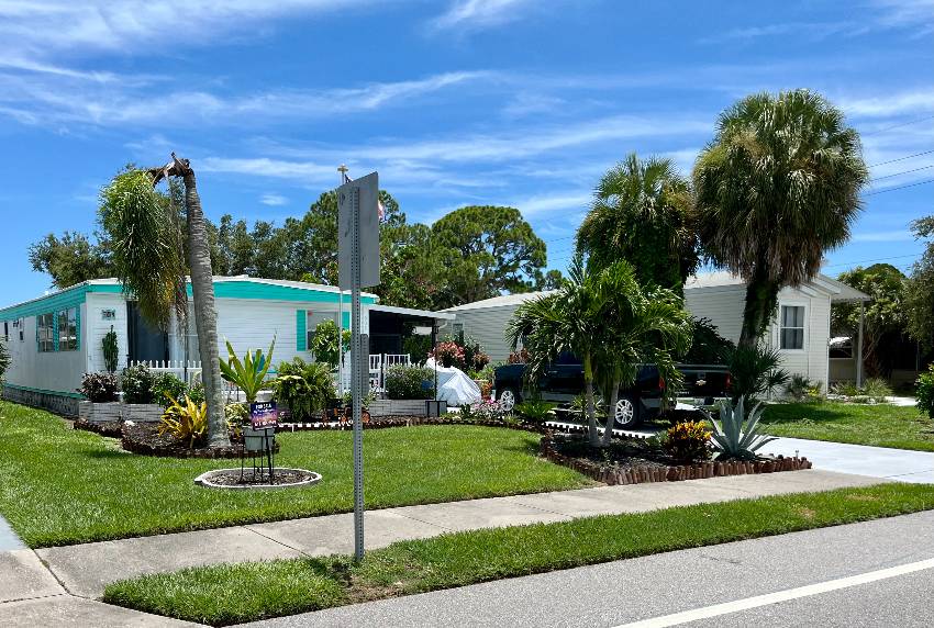 908 Lucaya a Venice, FL Mobile or Manufactured Home for Sale