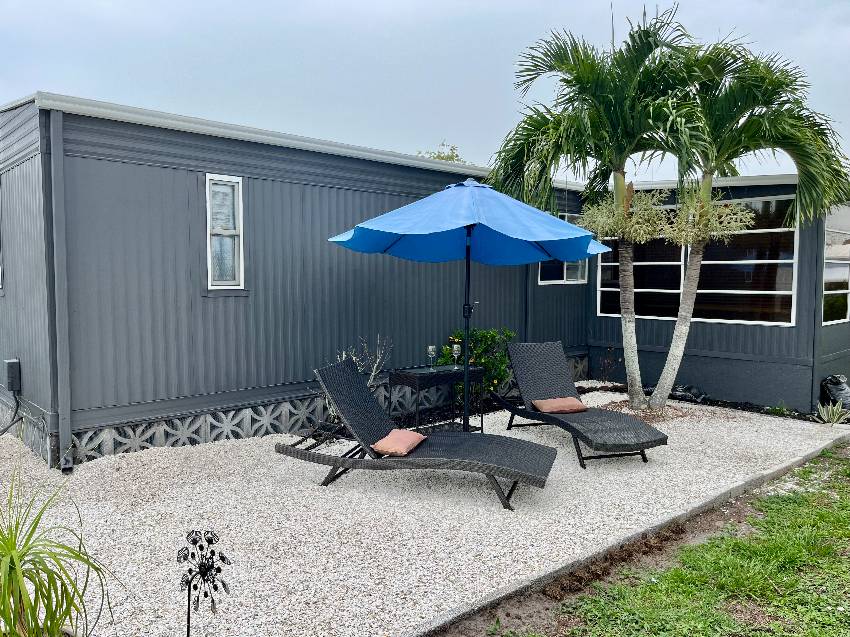 928 Zacapa a Venice, FL Mobile or Manufactured Home for Sale