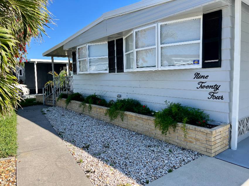 924 Zacapa a Venice, FL Mobile or Manufactured Home for Sale