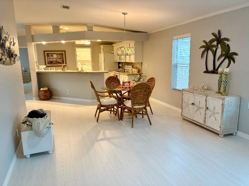 968 Bonaire a Venice, FL Mobile or Manufactured Home for Sale