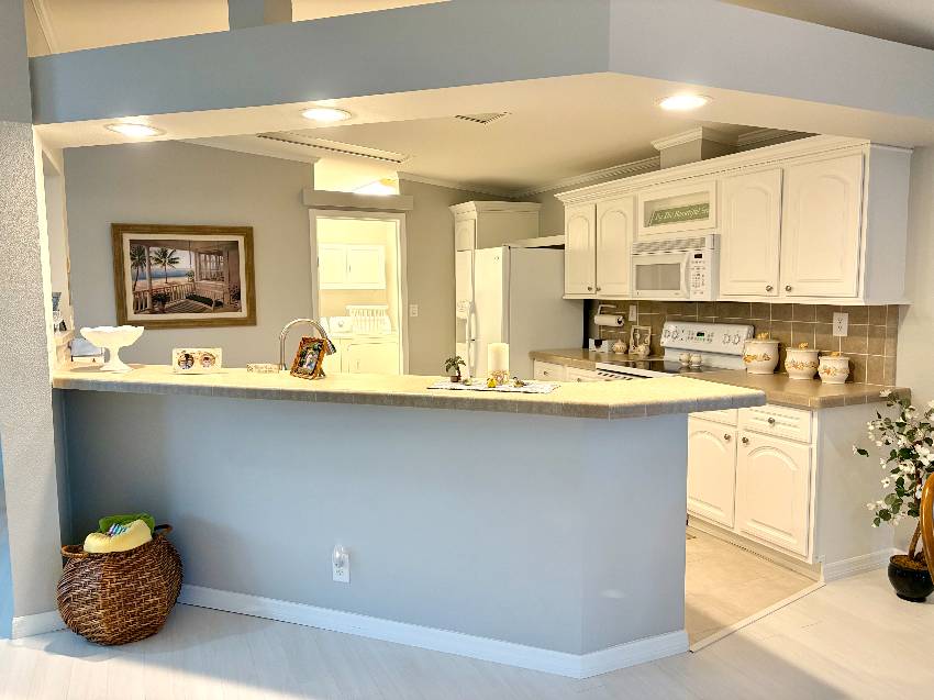 968 Bonaire a Venice, FL Mobile or Manufactured Home for Sale