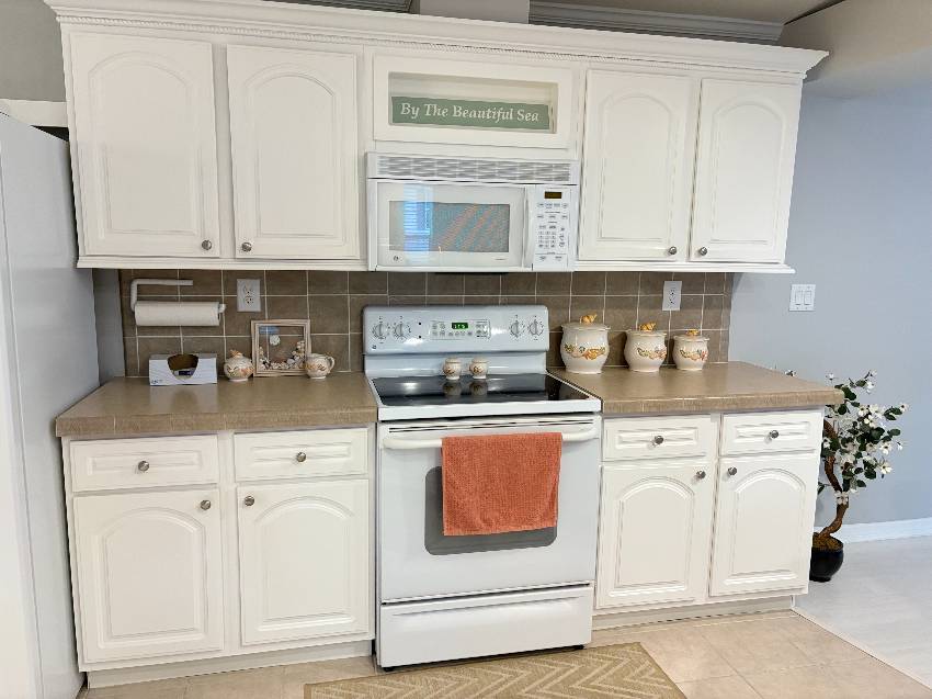 968 Bonaire a Venice, FL Mobile or Manufactured Home for Sale