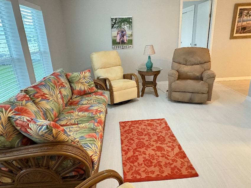 968 Bonaire a Venice, FL Mobile or Manufactured Home for Sale