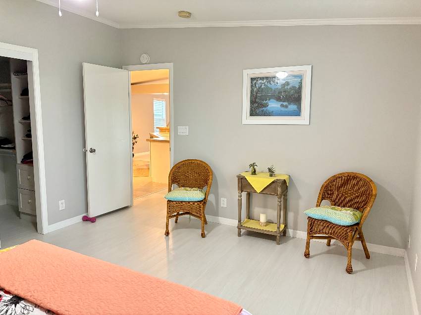 968 Bonaire a Venice, FL Mobile or Manufactured Home for Sale