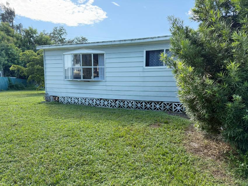 5 Tahitian a Ellenton, FL Mobile or Manufactured Home for Sale