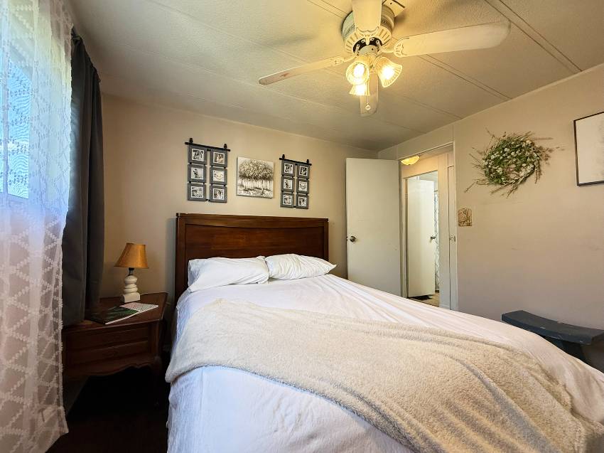 5 Tahitian a Ellenton, FL Mobile or Manufactured Home for Sale