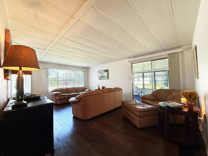 5 Tahitian a Ellenton, FL Mobile or Manufactured Home for Sale