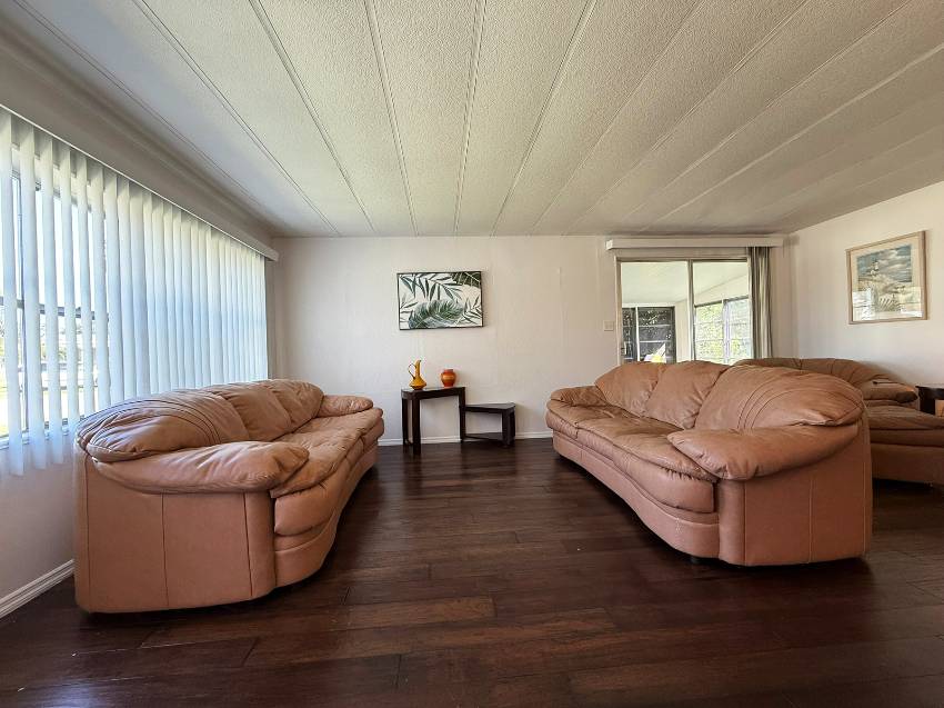 5 Tahitian a Ellenton, FL Mobile or Manufactured Home for Sale