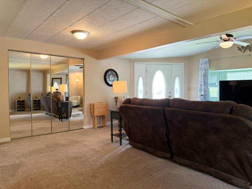 428 Sunset Circle a Ellenton, FL Mobile or Manufactured Home for Sale