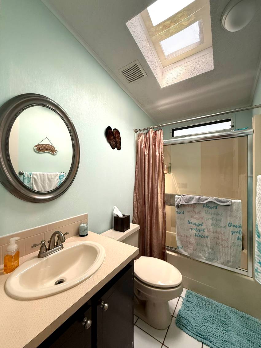 8111 Buena Vista Dr N a Ellenton, FL Mobile or Manufactured Home for Sale