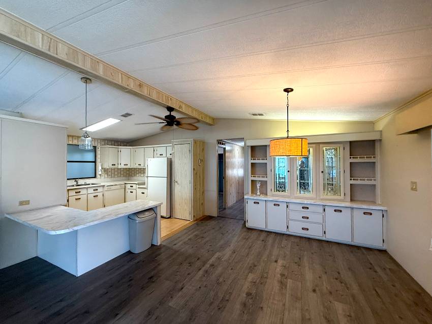 8211 Lakeshore Dr a Ellenton, FL Mobile or Manufactured Home for Sale