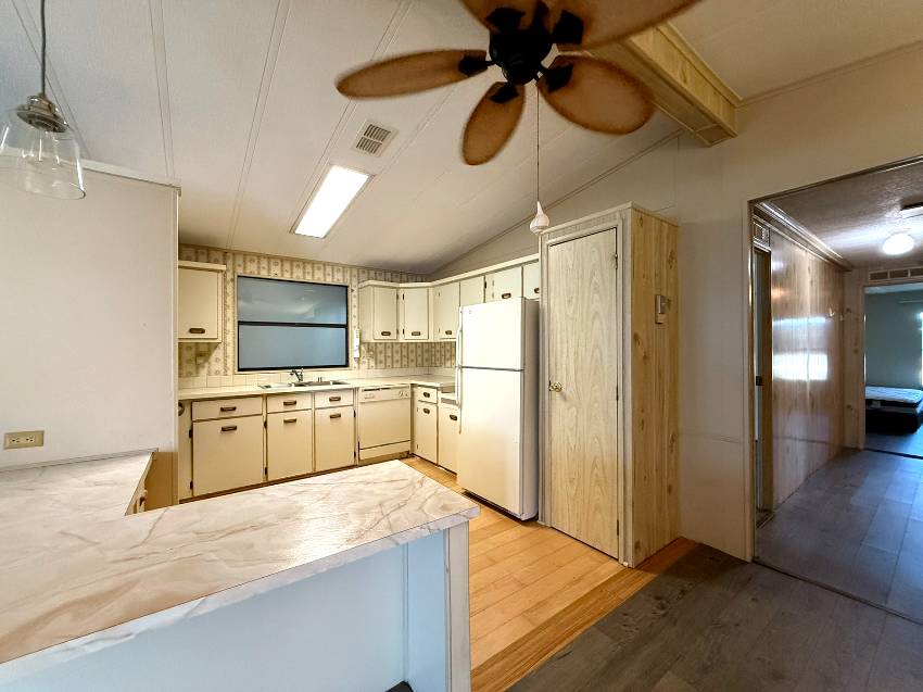 8211 Lakeshore Dr a Ellenton, FL Mobile or Manufactured Home for Sale