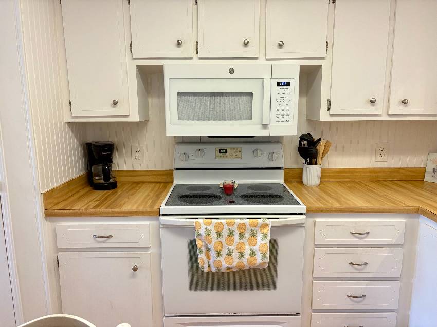 433 Bimini a Venice, FL Mobile or Manufactured Home for Sale