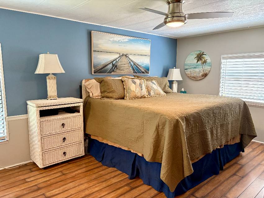 1302 S Indies Circle a Venice, FL Mobile or Manufactured Home for Sale