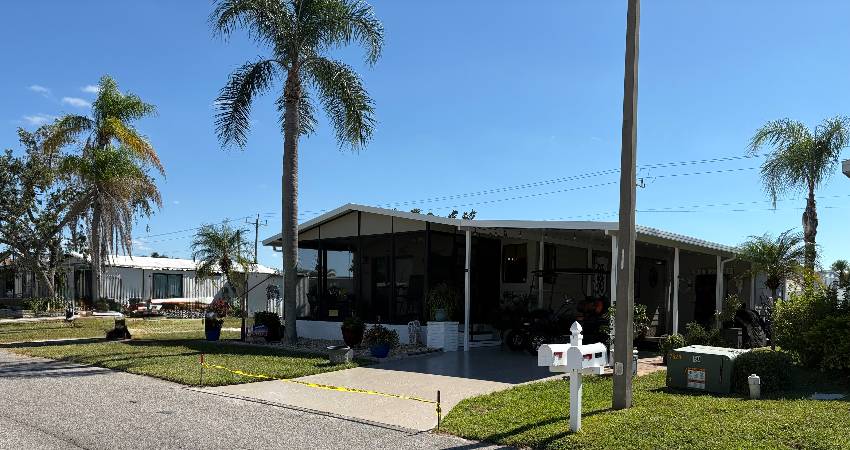 1302 S Indies Circle a Venice, FL Mobile or Manufactured Home for Sale