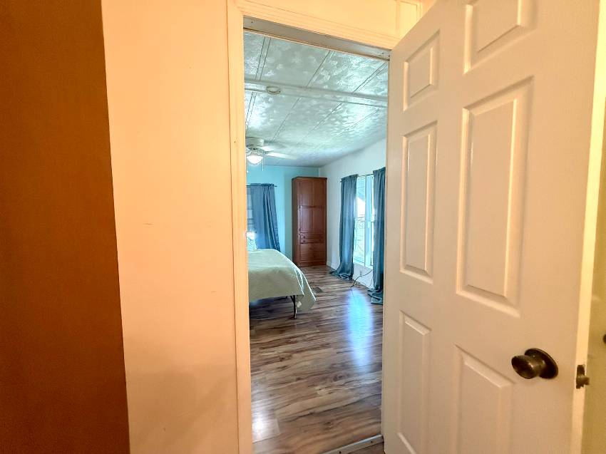 563 Bayshore Dr a Ellenton, FL Mobile or Manufactured Home for Sale