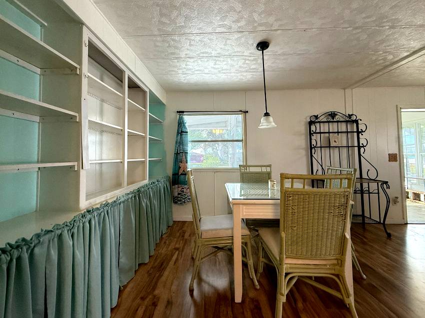 563 Bayshore Dr a Ellenton, FL Mobile or Manufactured Home for Sale