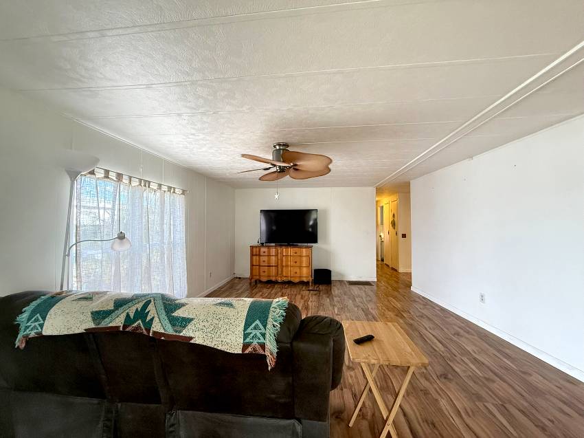 563 Bayshore Dr a Ellenton, FL Mobile or Manufactured Home for Sale