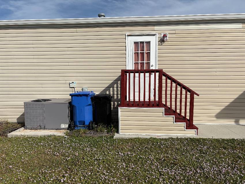 917 Guadalupe W a Venice, FL Mobile or Manufactured Home for Sale