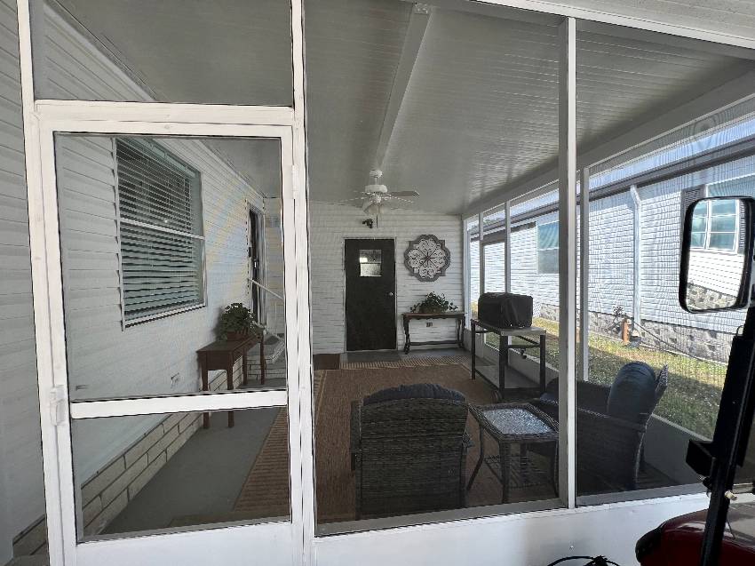 9833 Sucia Circle a Parrish, FL Mobile or Manufactured Home for Sale