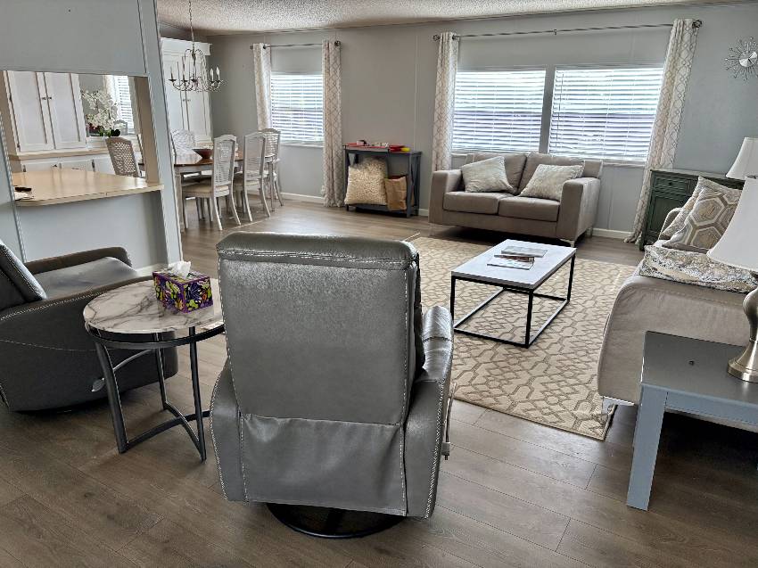 1172 Juanita Circle a Venice, FL Mobile or Manufactured Home for Sale