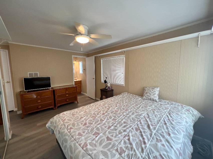 327 3rd St Dr W #13 a Palmetto, FL Mobile or Manufactured Home for Sale