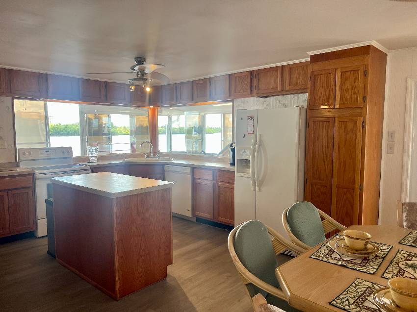 327 3rd St Dr W #13 a Palmetto, FL Mobile or Manufactured Home for Sale