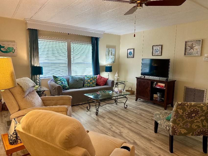 386 Colony Cove Dr S a Ellenton, FL Mobile or Manufactured Home for Sale