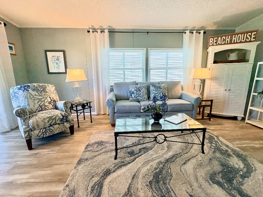 1286 S Indies Circle a Venice, FL Mobile or Manufactured Home for Sale