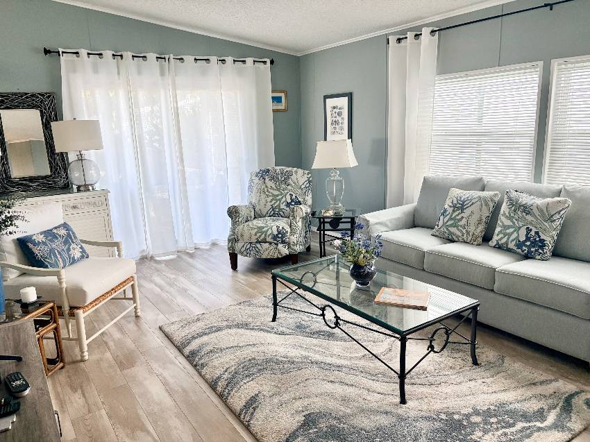 1286 S Indies Circle a Venice, FL Mobile or Manufactured Home for Sale
