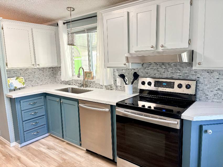 1286 S Indies Circle a Venice, FL Mobile or Manufactured Home for Sale