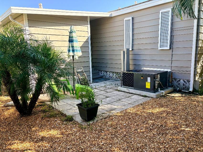 1286 S Indies Circle a Venice, FL Mobile or Manufactured Home for Sale
