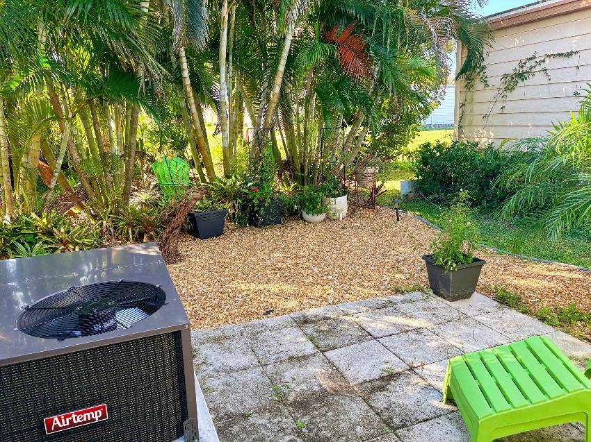 1286 S Indies Circle a Venice, FL Mobile or Manufactured Home for Sale