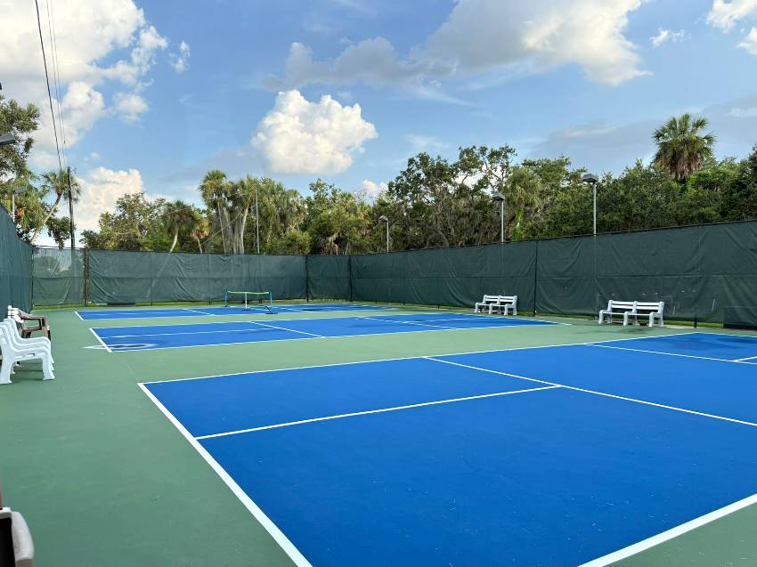 Winterset RV Resort - Mobile Home Community