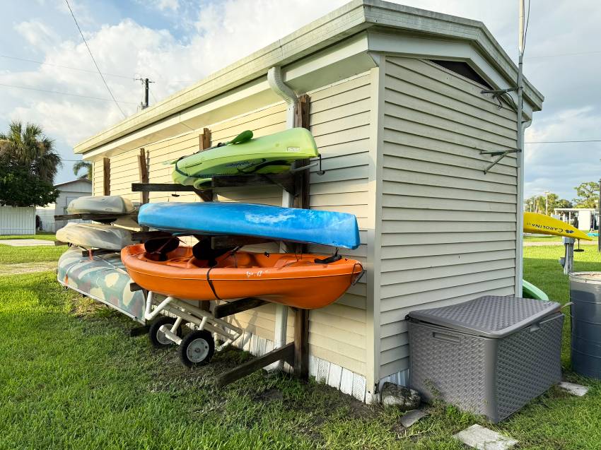 Winterset RV Resort - Mobile Home Community