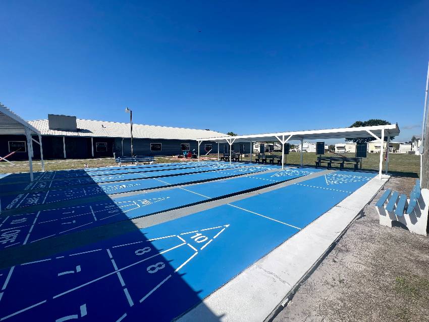 Little Willie's RV Resort - Mobile Home Community