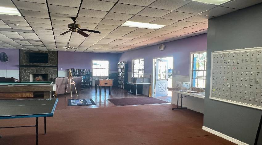 Little Willie's RV Resort - Mobile Home Community