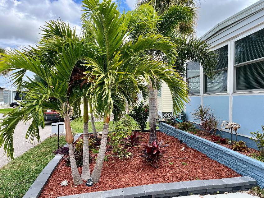 912 Desirade a Venice, FL Mobile or Manufactured Home for Sale