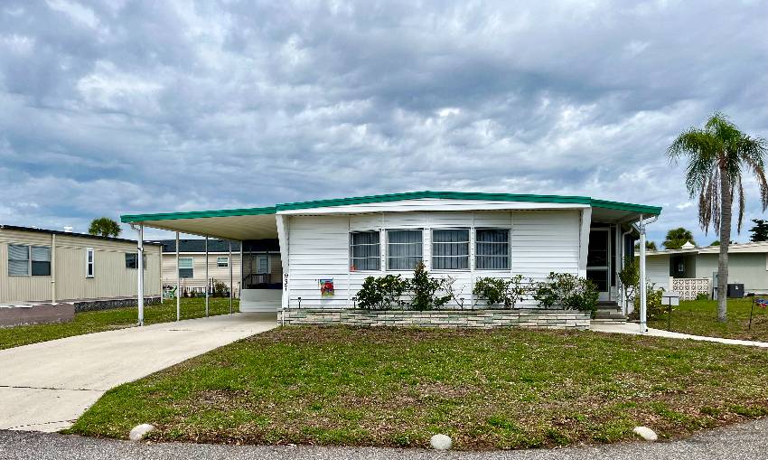 937 Kenoma a Venice, FL Mobile or Manufactured Home for Sale