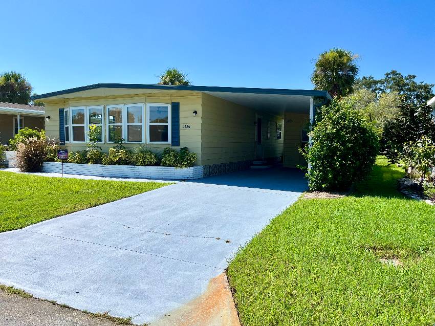 5836 Danbury Lane a Sarasota, FL Mobile or Manufactured Home for Sale