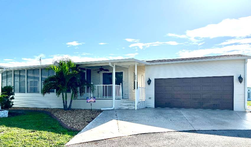 999 Desirade a Venice, FL Mobile or Manufactured Home for Sale