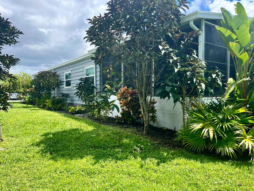 1173 Juanita Circle a Venice, FL Mobile or Manufactured Home for Sale