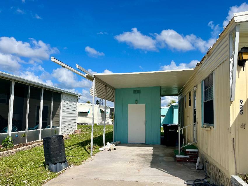 925 Kenoma a Venice, FL Mobile or Manufactured Home for Sale