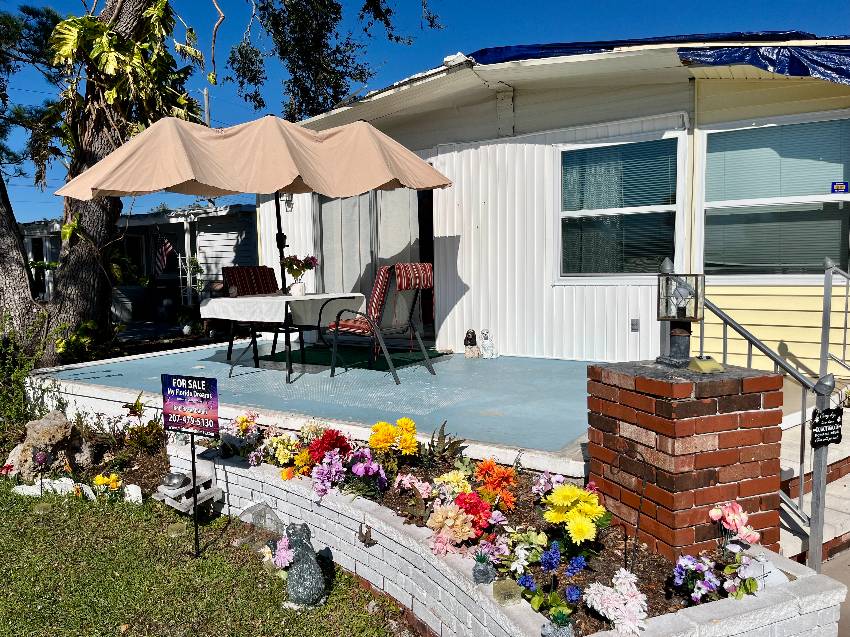 909 Kenoma a Venice, FL Mobile or Manufactured Home for Sale