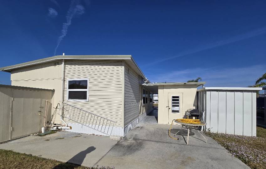 504 44th Ave E, Lot R-9 a Bradenton, FL Mobile or Manufactured Home for Sale